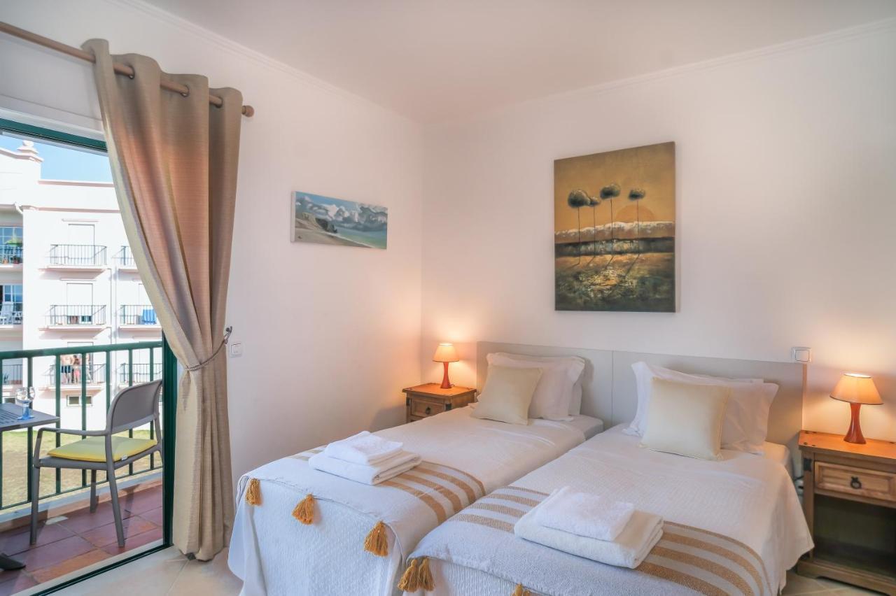 Apartament Top-floor 2 Bedroom With Sea View And Pool