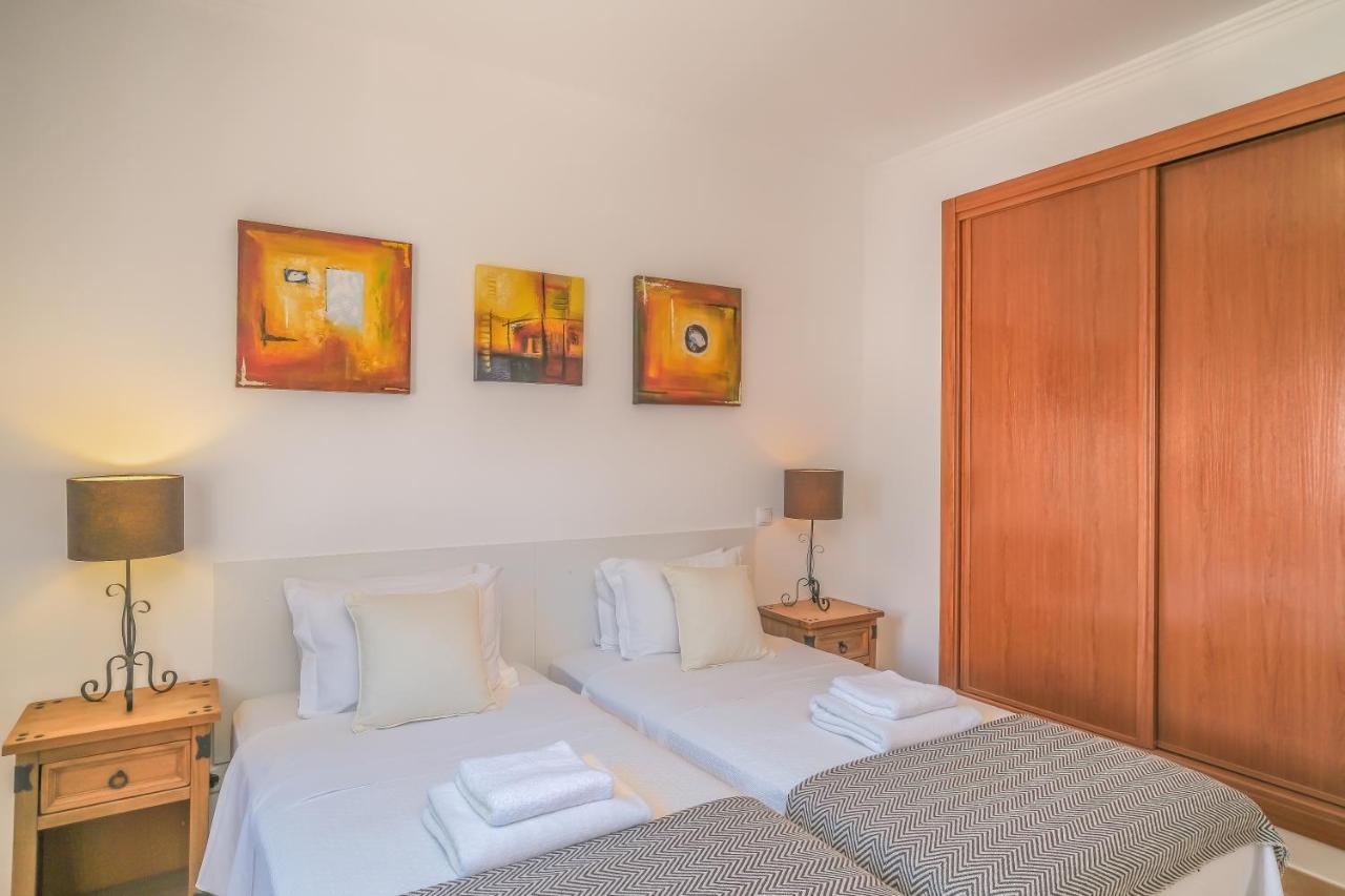 Top-floor 2 Bedroom With Sea View And Pool Apartament *